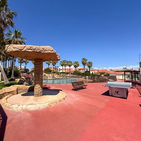 Arena Marina - Pool And Relaxation Near The Airport *