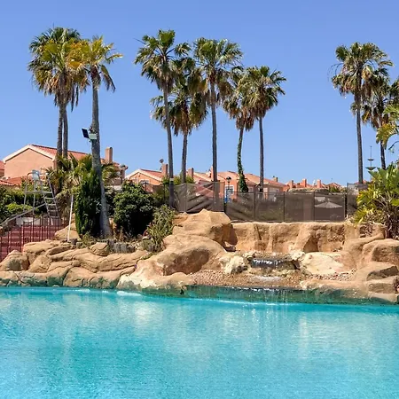 בית נופש Arena Marina - Pool And Relaxation Near The Airport